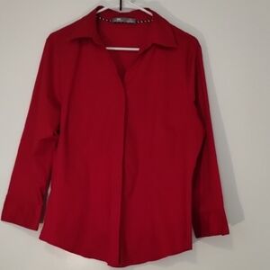 Lee Red Button Down Shirt with Notched Collar and 3/4 Sleeves